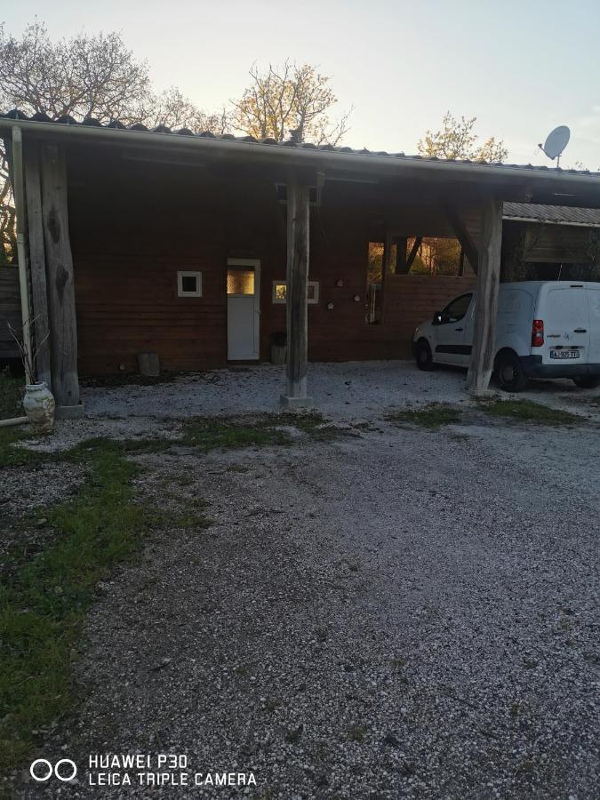 Gite Esprit Cabane Avec Spa Privatif Brassac  Buitenkant foto